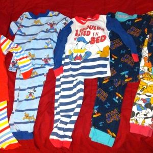 Bundle 5 toddler pajamas